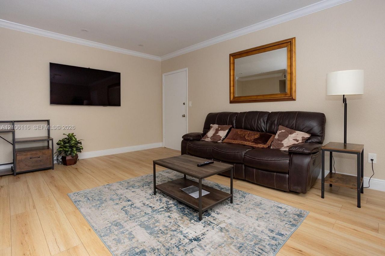 1 Edgewater Dr , Unit 201, Coral Gables, FL 33133 Photo