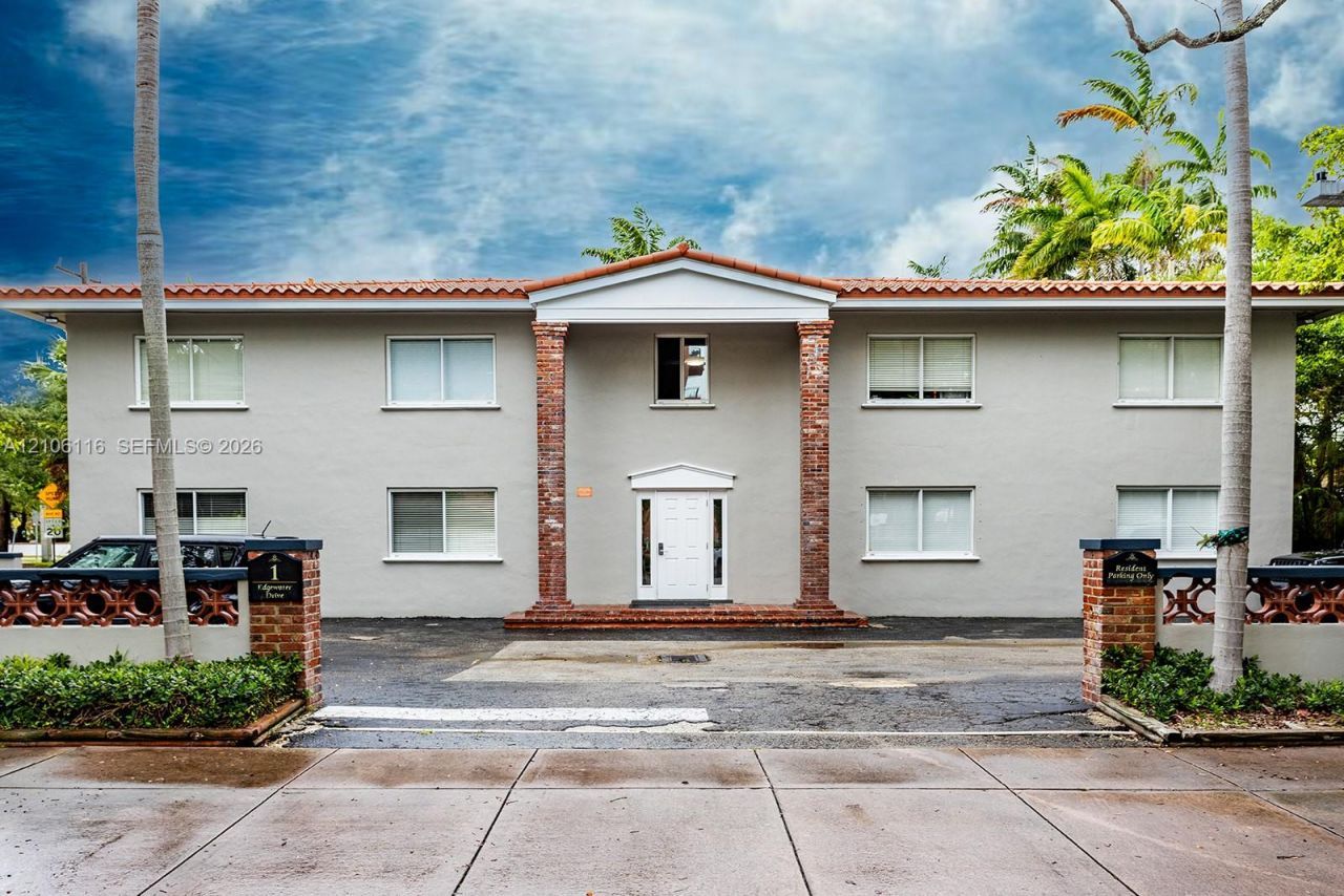 1 Edgewater Dr , Unit 201, Coral Gables, FL 33133 Photo
