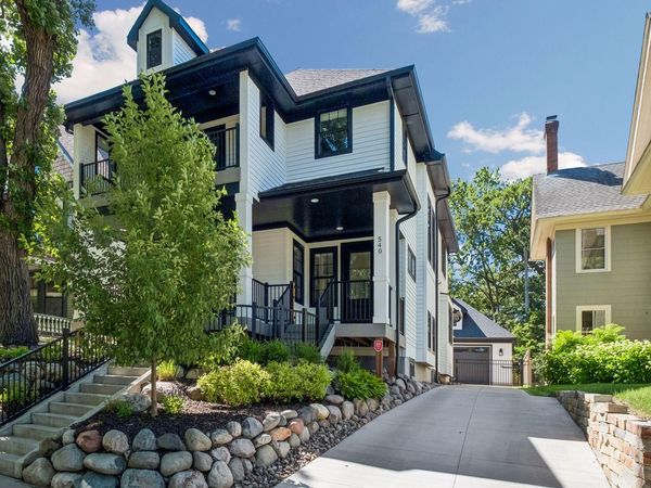 540 Holly Avenue , Saint Paul, MN 55102