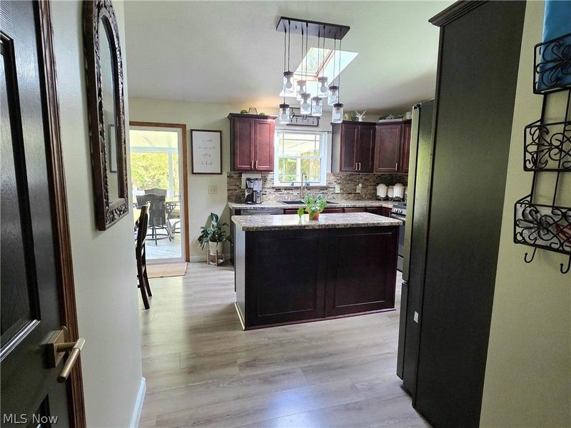 14640 Creed Road, Diamond, OH 44412 Photo 3