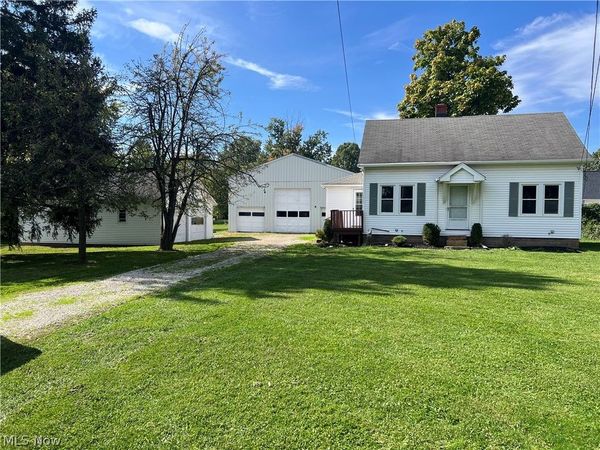 8984 Webster Road , Strongsville, OH 44136