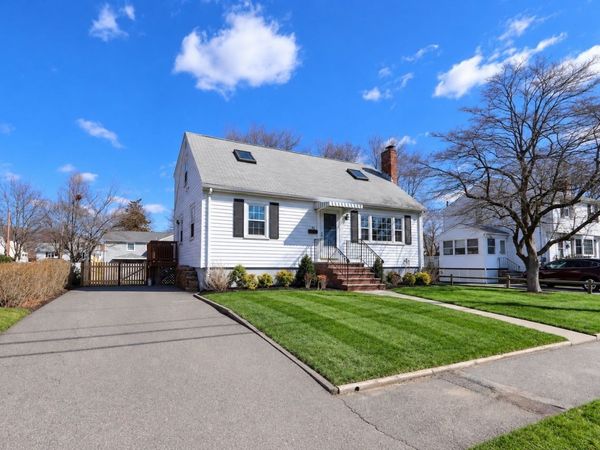45 Redwood Drive, Norwood, MA 02062
