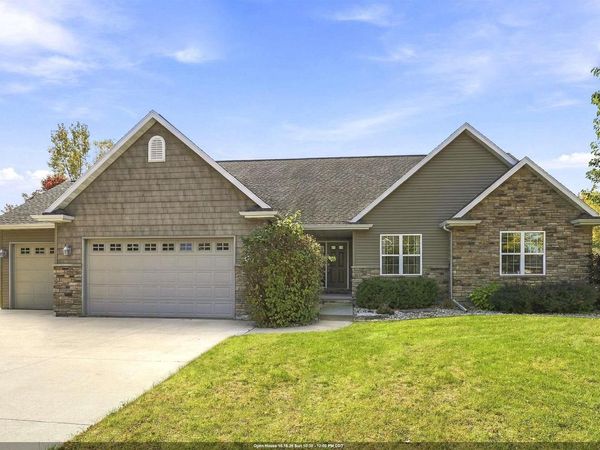 2701 E GLENHURST LANE, Appleton, WI 54913