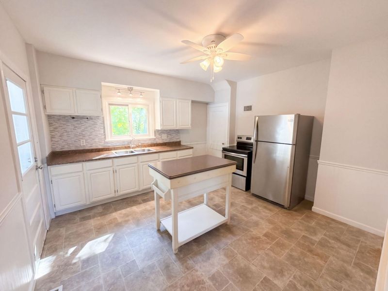 160 Elm Street , London, OH 43140 Photo 12