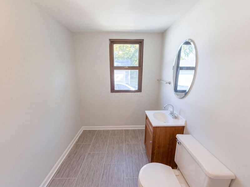 160 Elm Street , London, OH 43140 Photo 14