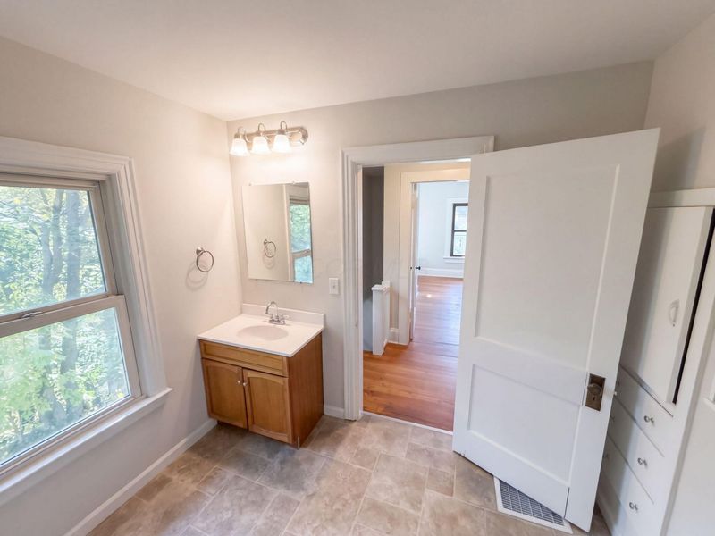 160 Elm Street , London, OH 43140 Photo 26