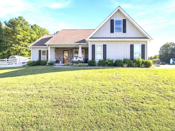 95 Cottage Crest Court, Chickamauga, GA 30707
