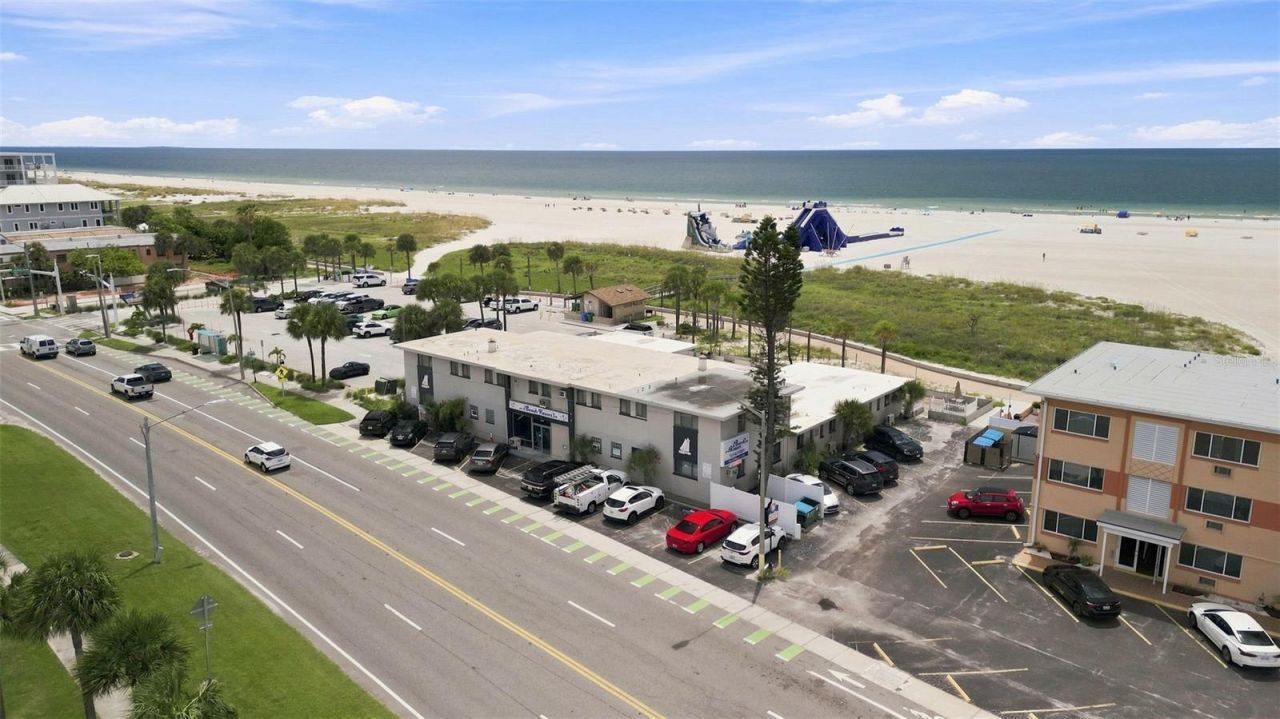 10450 Gulf Boulevard, Treasure Island, FL 33706 Photo
