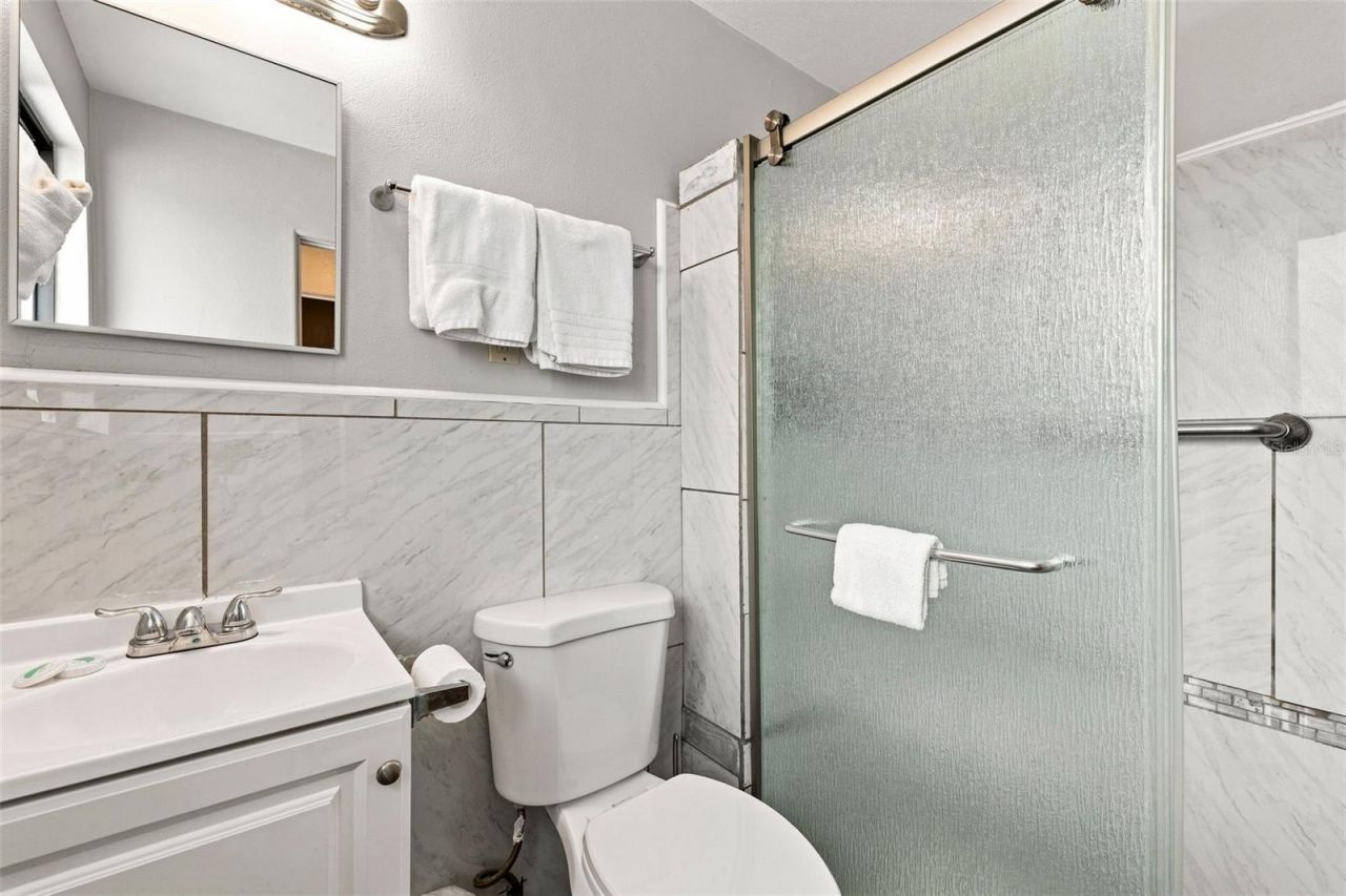 10450 Gulf Boulevard, Treasure Island, FL 33706 Photo