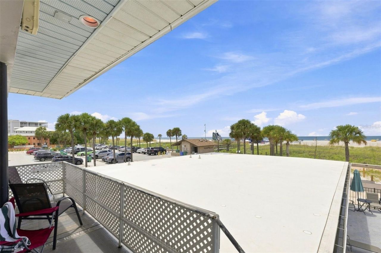 10450 Gulf Boulevard, Treasure Island, FL 33706 Photo