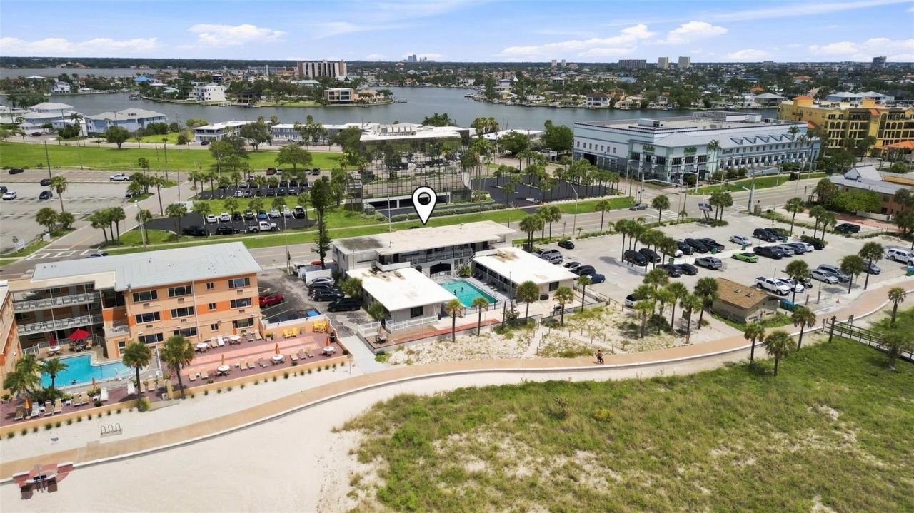 10450 Gulf Boulevard, Treasure Island, FL 33706 Photo