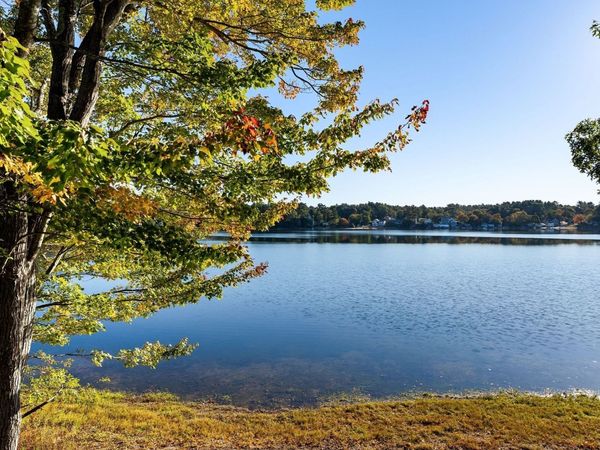 50 Alvern Rd, Pembroke, MA 02359