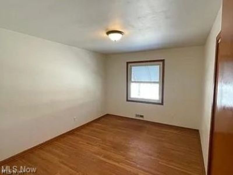4133 Eastwood Lane, Warrensville Heights, OH 44122 Photo 6