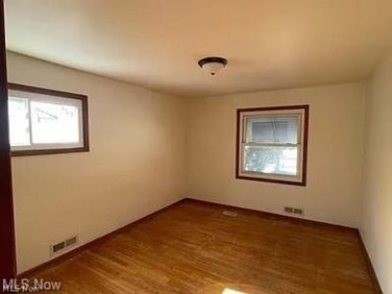 4133 Eastwood Lane, Warrensville Heights, OH 44122 Photo 8