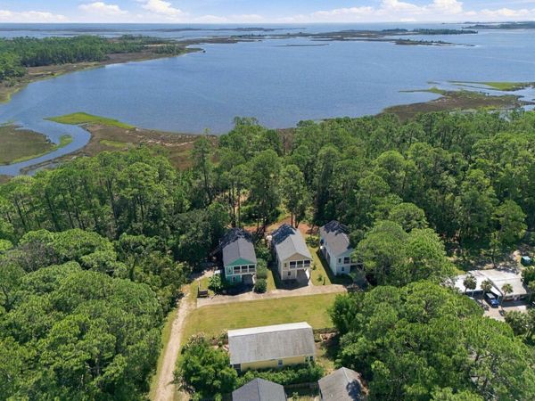 10 Hidden Springs Drive , Panacea, FL 32346
