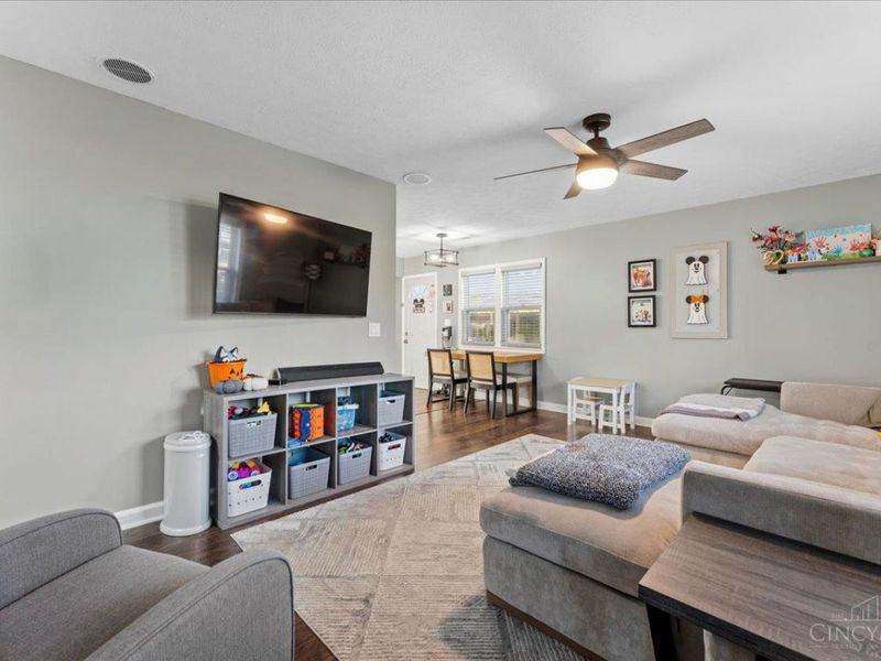 240 Oneida Drive, Loveland, OH 45140 Photo 15