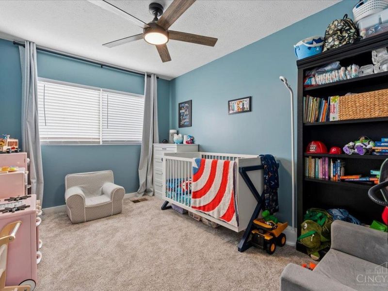 240 Oneida Drive, Loveland, OH 45140 Photo 6