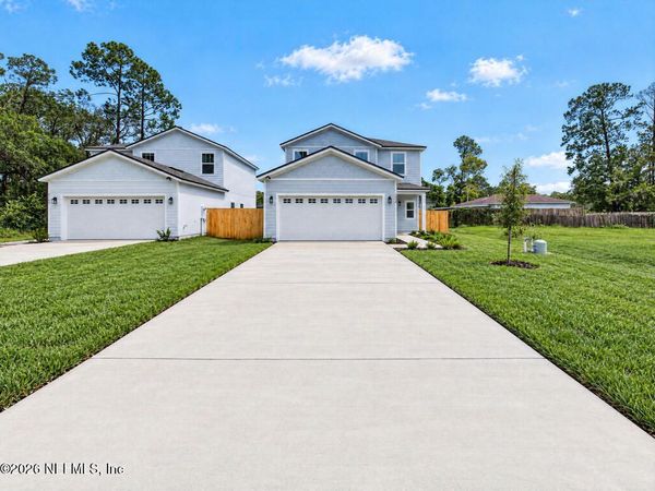 5024 COURTLAND OAKS Street, Jacksonville, FL 32258