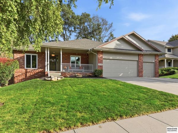 17718 Frances Street, Omaha, NE 68130