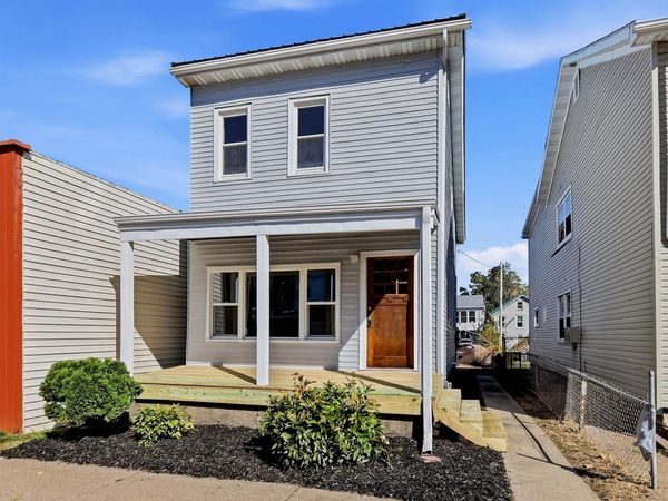 1882 White Street, Dubuque, IA 52001
