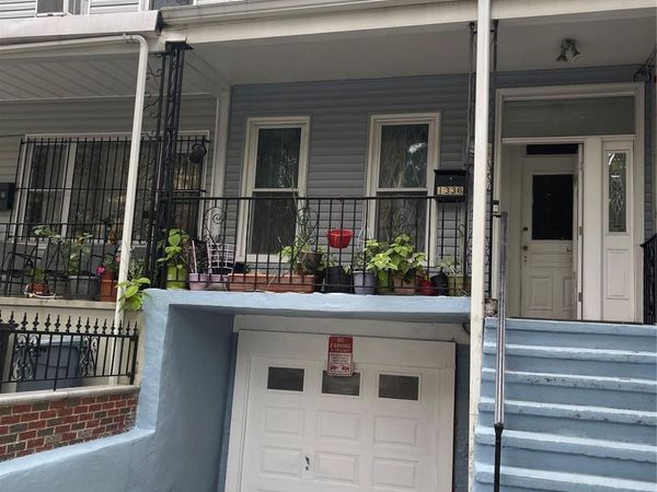 1336 Teller Avenue , Bronx, NY 10456