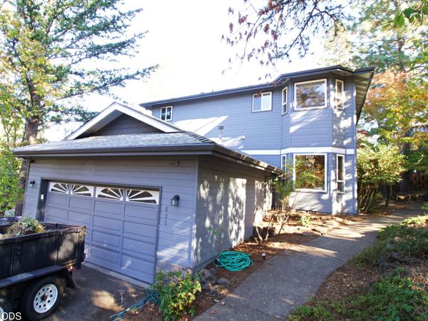 806 S Mountain Avenue, Ashland, OR 97520
