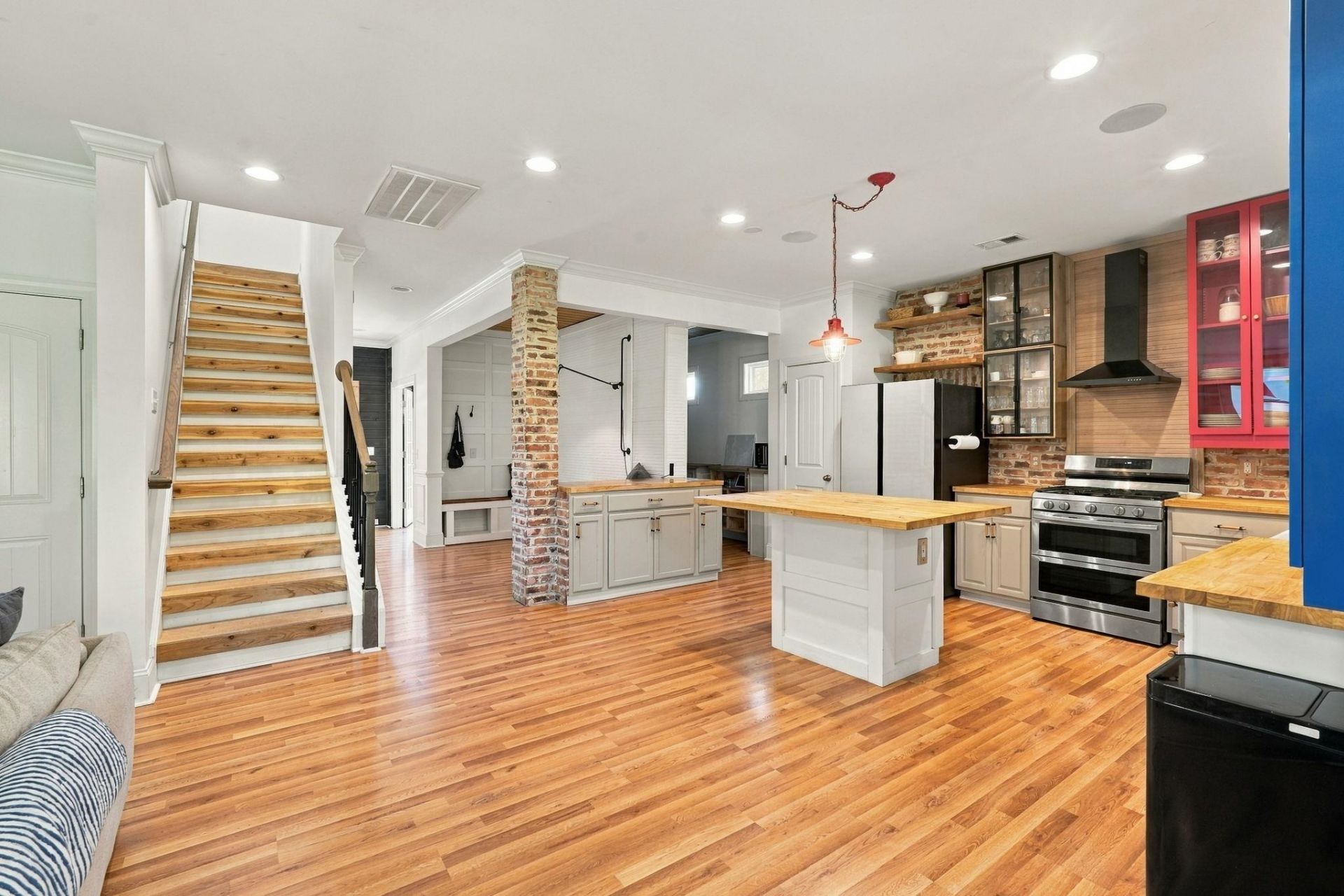 1004 Maccoa Dr. Photo 11