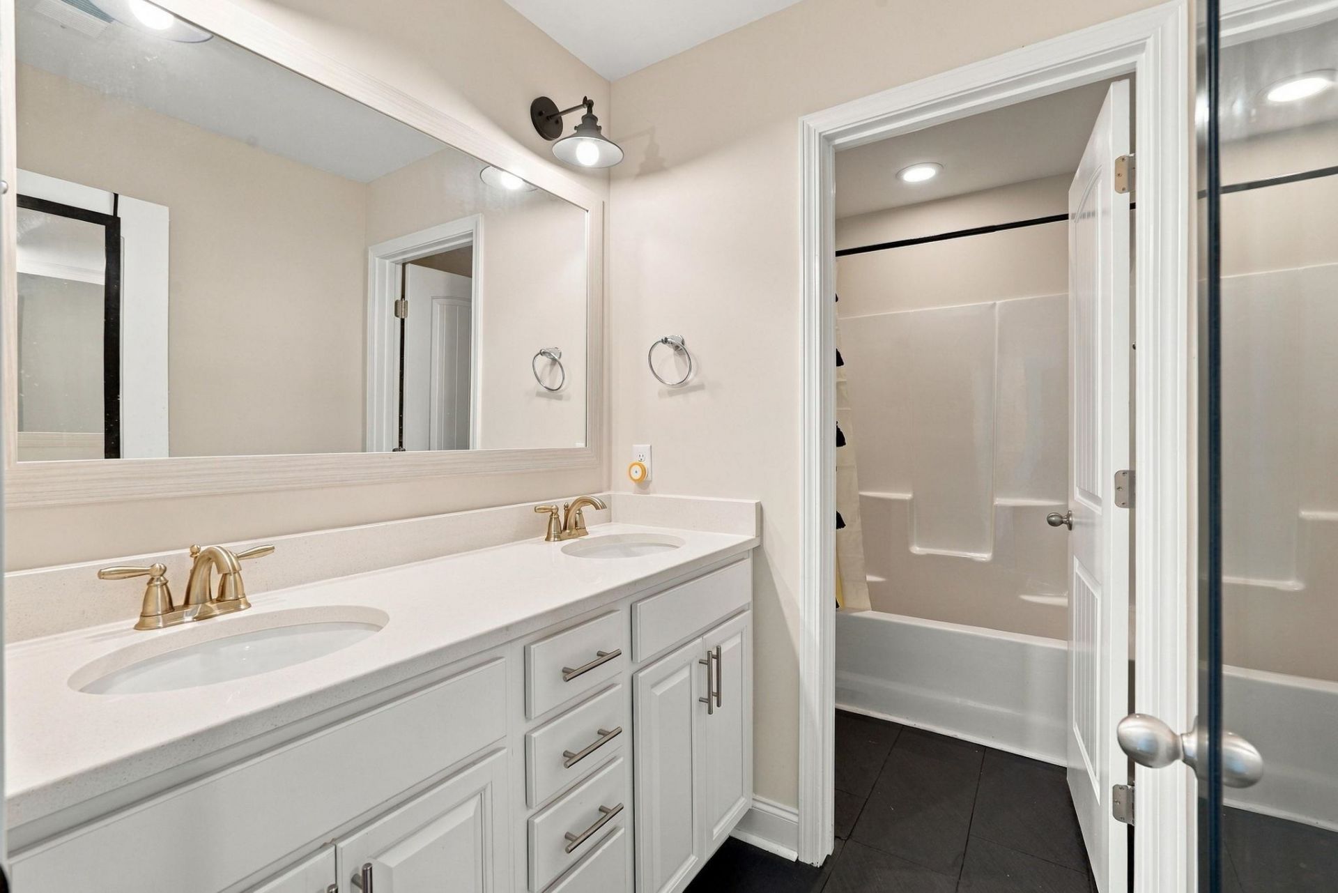 1004 Maccoa Dr. Photo 27