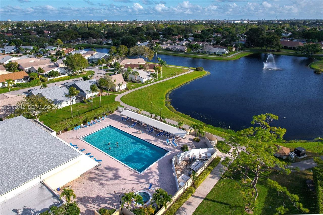3010 NW 12th St , Unit D, Delray Beach, FL 33445 Photo