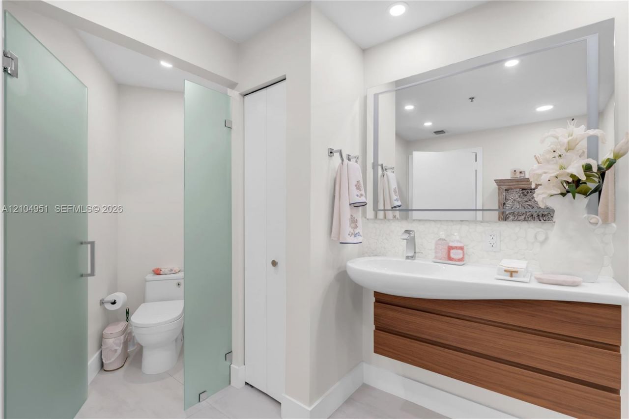 808 Brickell Key Dr , Unit 1006, Miami, FL 33131 Photo