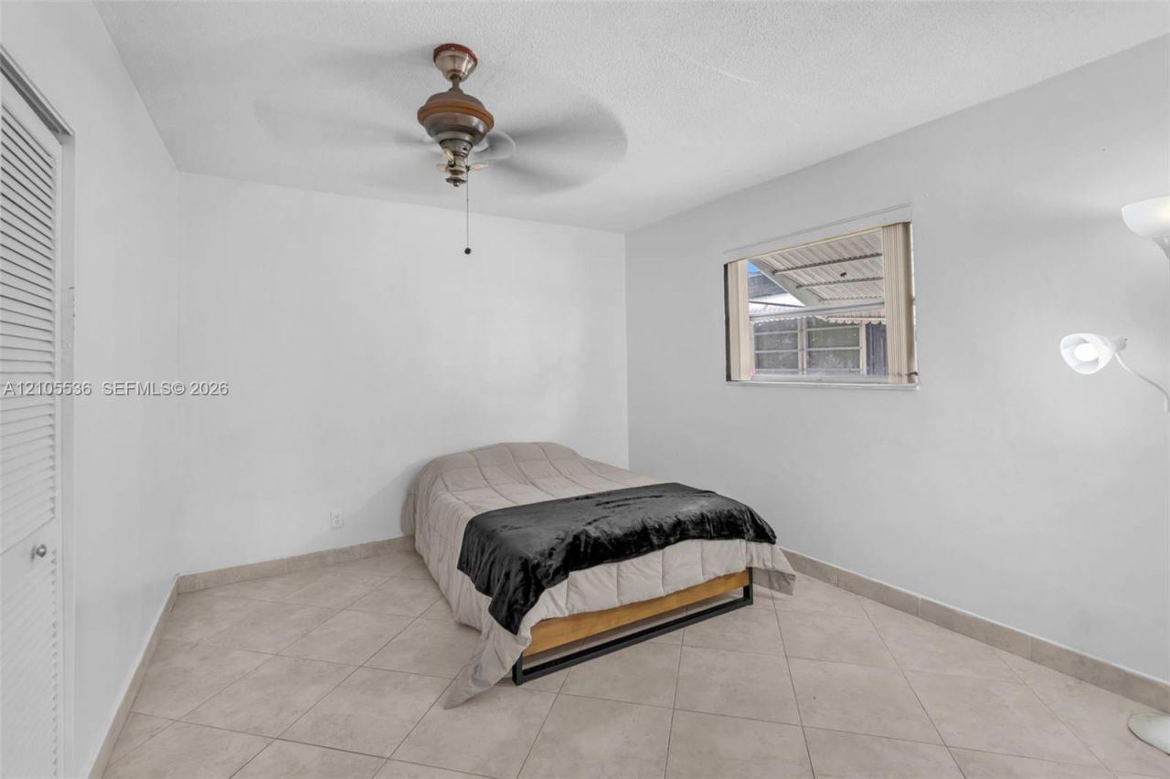 5406 NW 23rd Ave, Tamarac, FL 33309 Photo