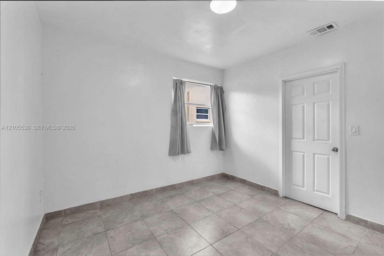 5406 NW 23rd Ave, Tamarac, FL 33309 Photo