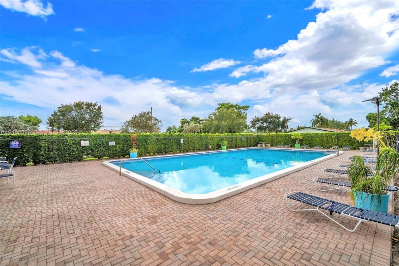 5406 NW 23rd Ave, Tamarac, FL 33309 Photo