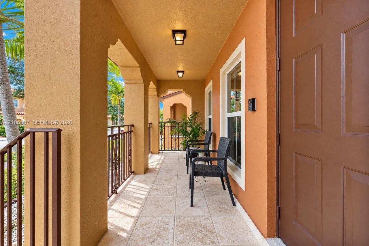 3004 SW 156th Pl , Miami, FL 33185 Photo