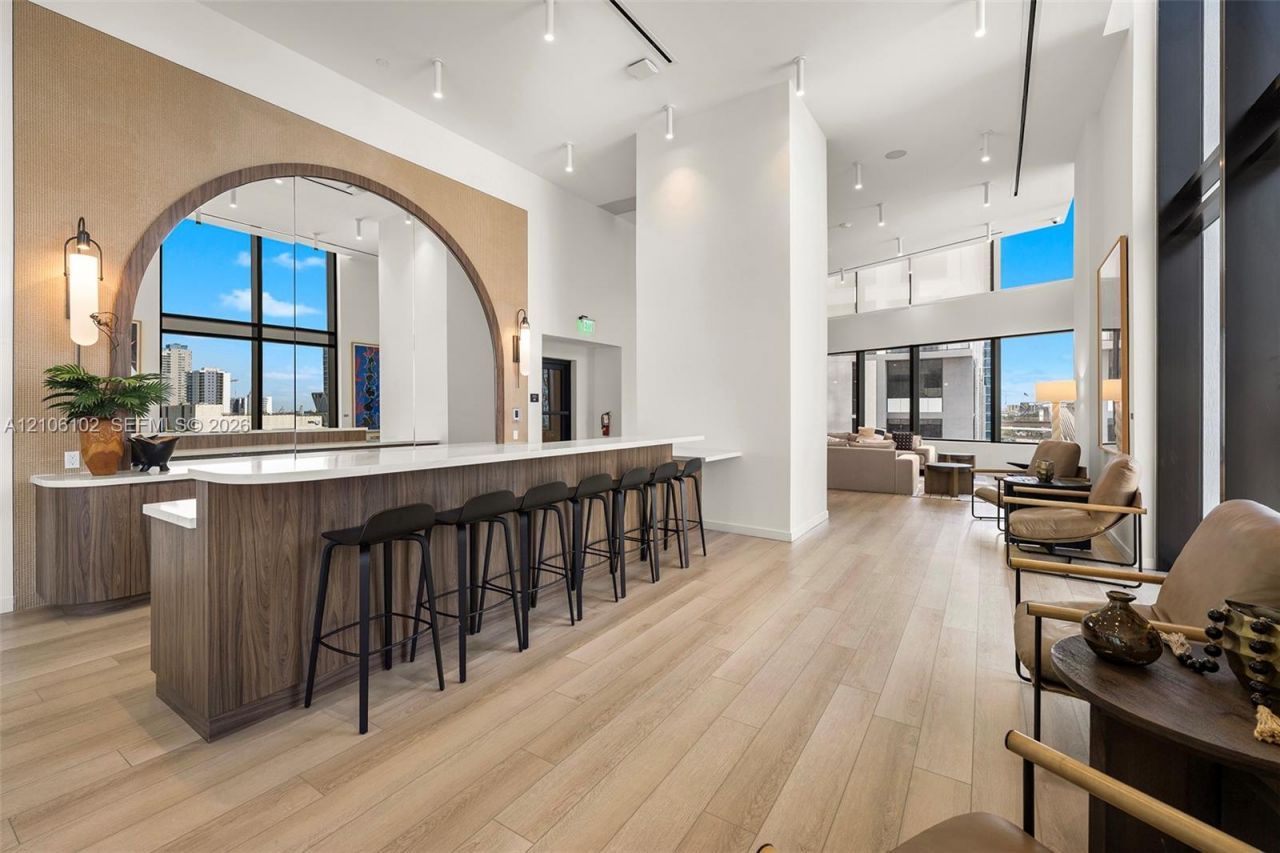225 N Miami Ave , Unit 3001, Miami, FL 33128 Photo