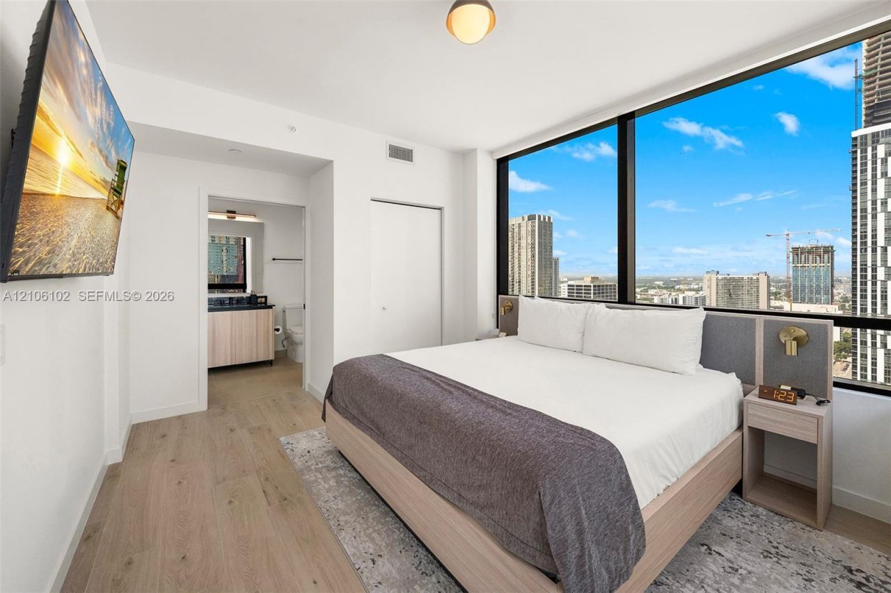 225 N Miami Ave , Unit 3001, Miami, FL 33128 Photo