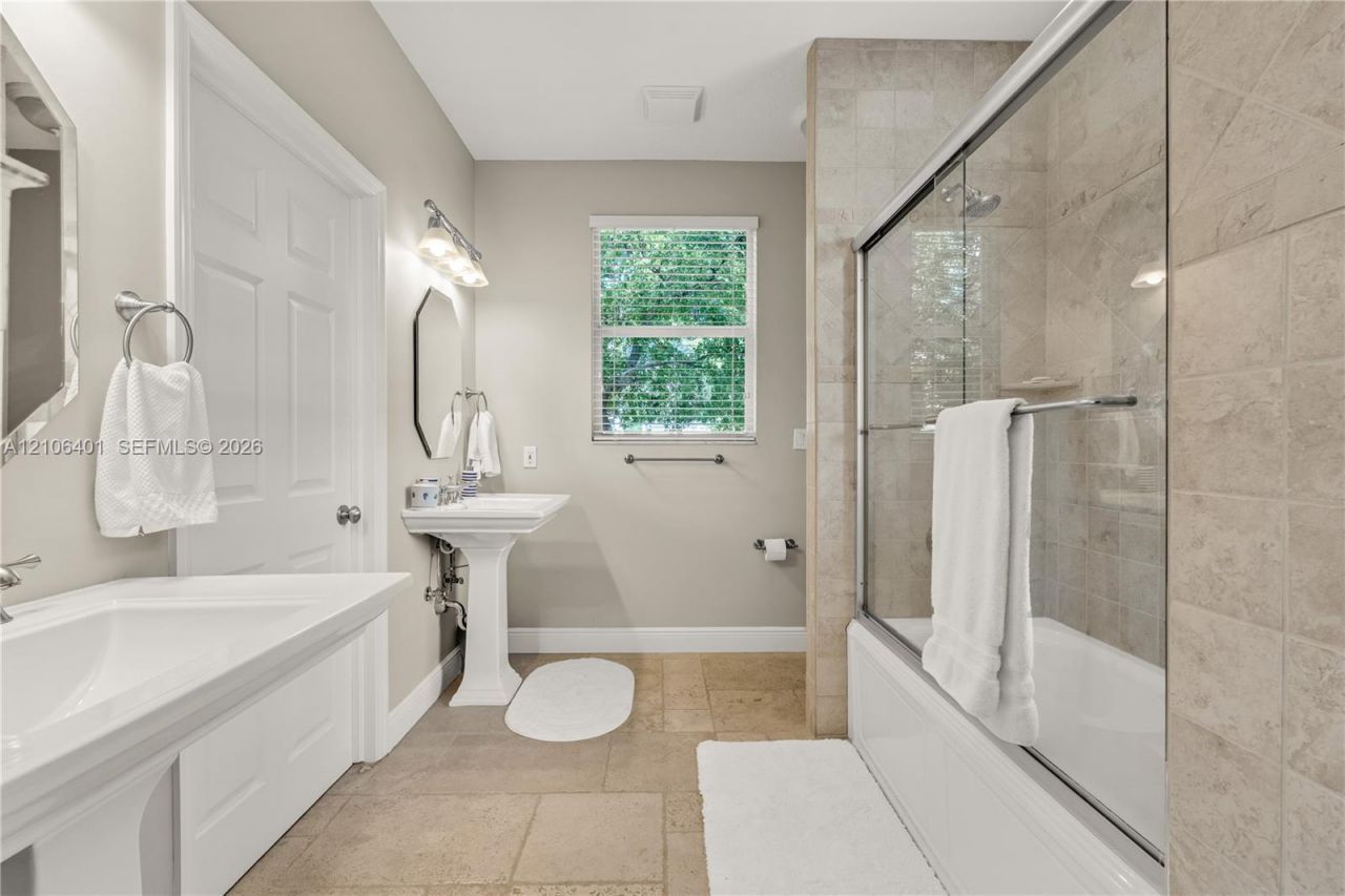 126 Point Pleasant Dr , Key Largo, FL 33037 Photo