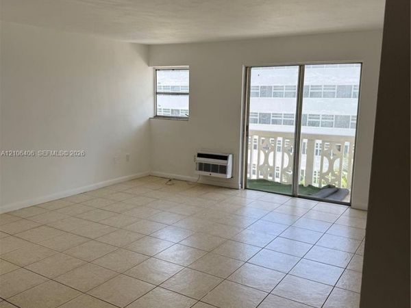 3100 Collins Ave , Unit 702, Miami Beach, FL 33140