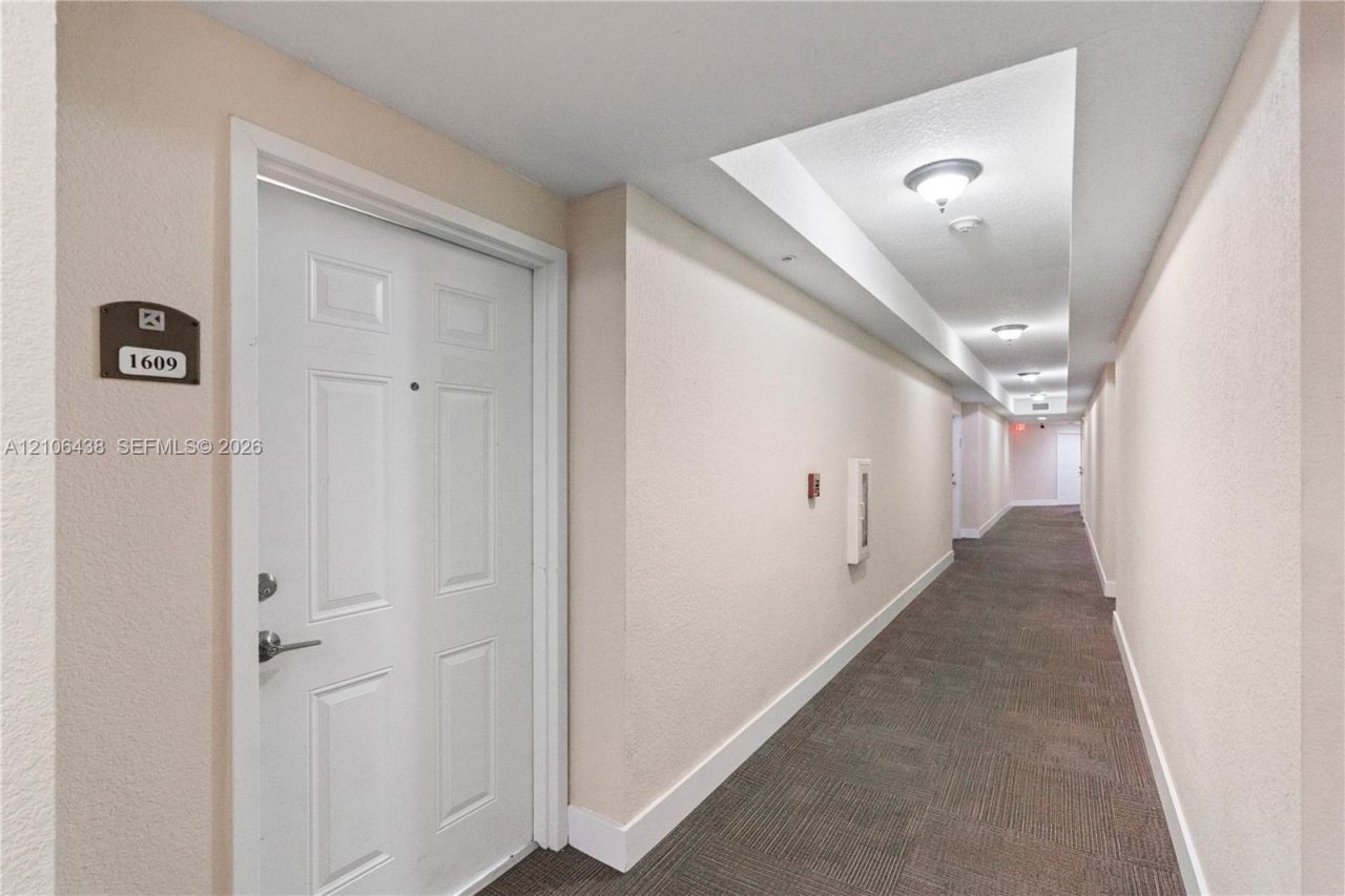 4242 NW 2nd St , Unit 1609, Miami, FL 33126 Photo