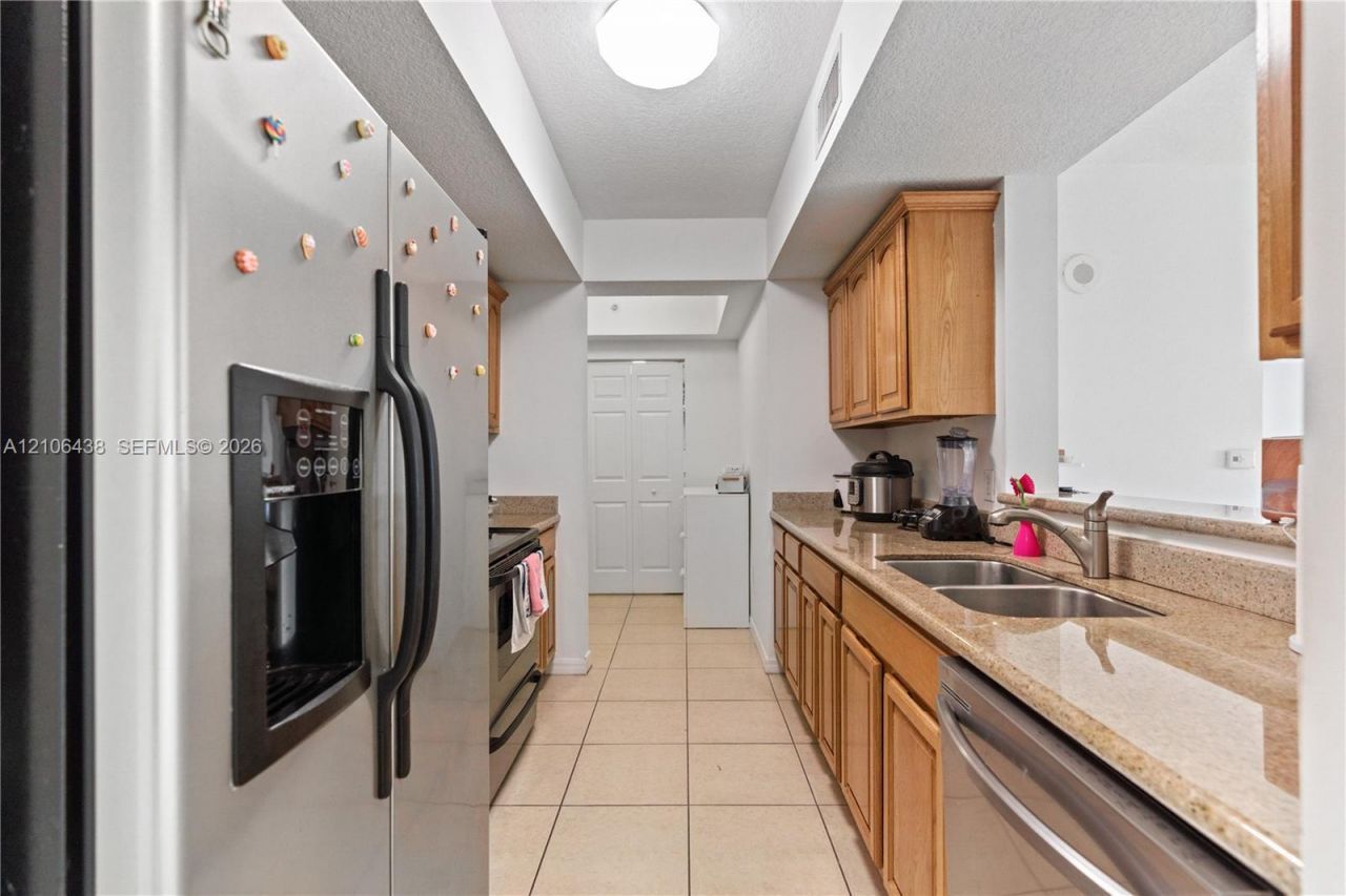 4242 NW 2nd St , Unit 1609, Miami, FL 33126 Photo