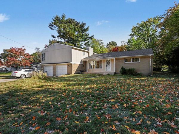 5752 Davis Road, Muskegon, MI 49441