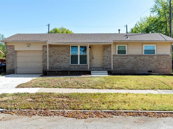 4825 S Bermuda Avenue , Sand Springs, OK 74063
