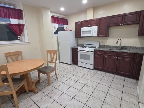 26 Beacon Hill Ave, Unit 1, Lynn, MA 01902