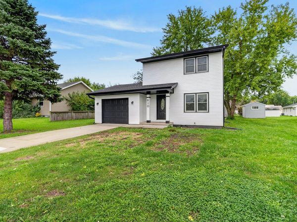 610 4th Street NW, Altoona, IA 50009