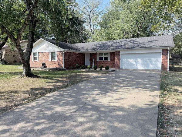 207 Navajo Drive, Searcy, AR 72143
