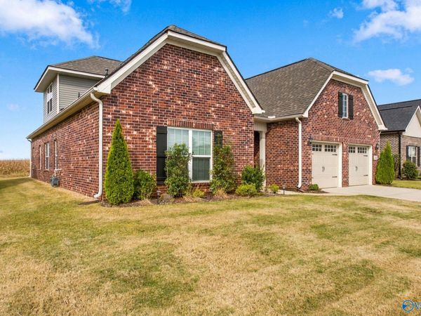 24490 Beacon Circle, Athens, AL 35613