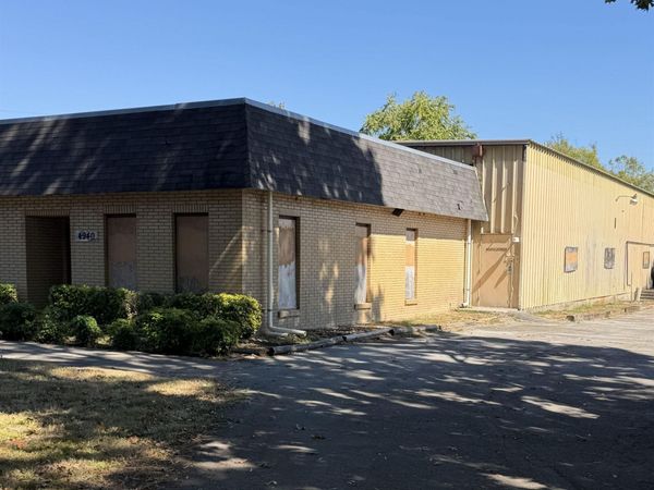 4940 Memorial Parkway North, Huntsville, AL 35801
