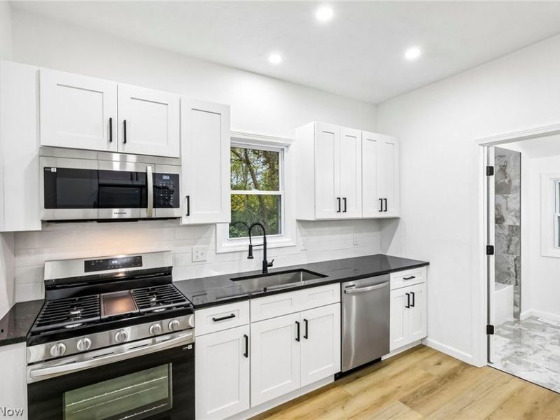 1532 Sheridan Road, South Euclid, OH 44121 Photo 12