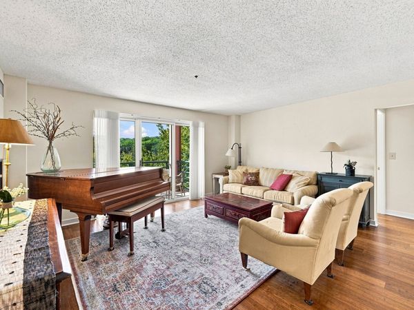 273 Cambridge Rd, Unit 505, Woburn, MA 01801