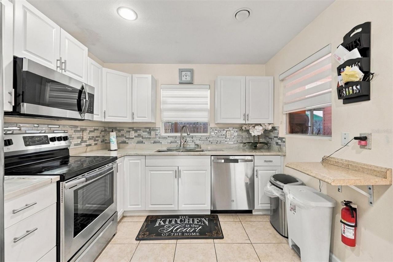 6625 Mauna Loa Boulevard , Sarasota, FL 34241 Photo